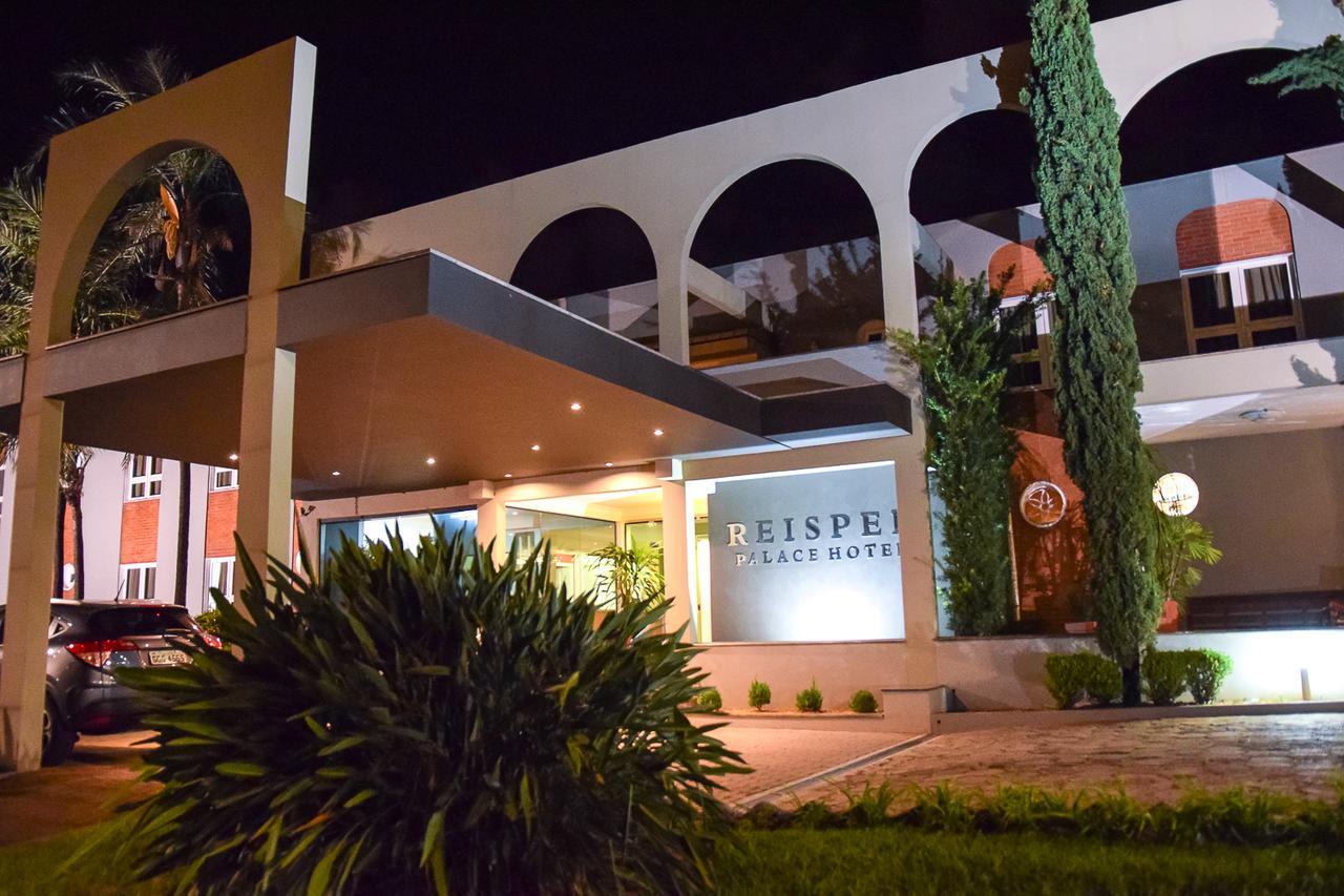 קטנדובה Reisper Palace Hotel מראה חיצוני תמונה