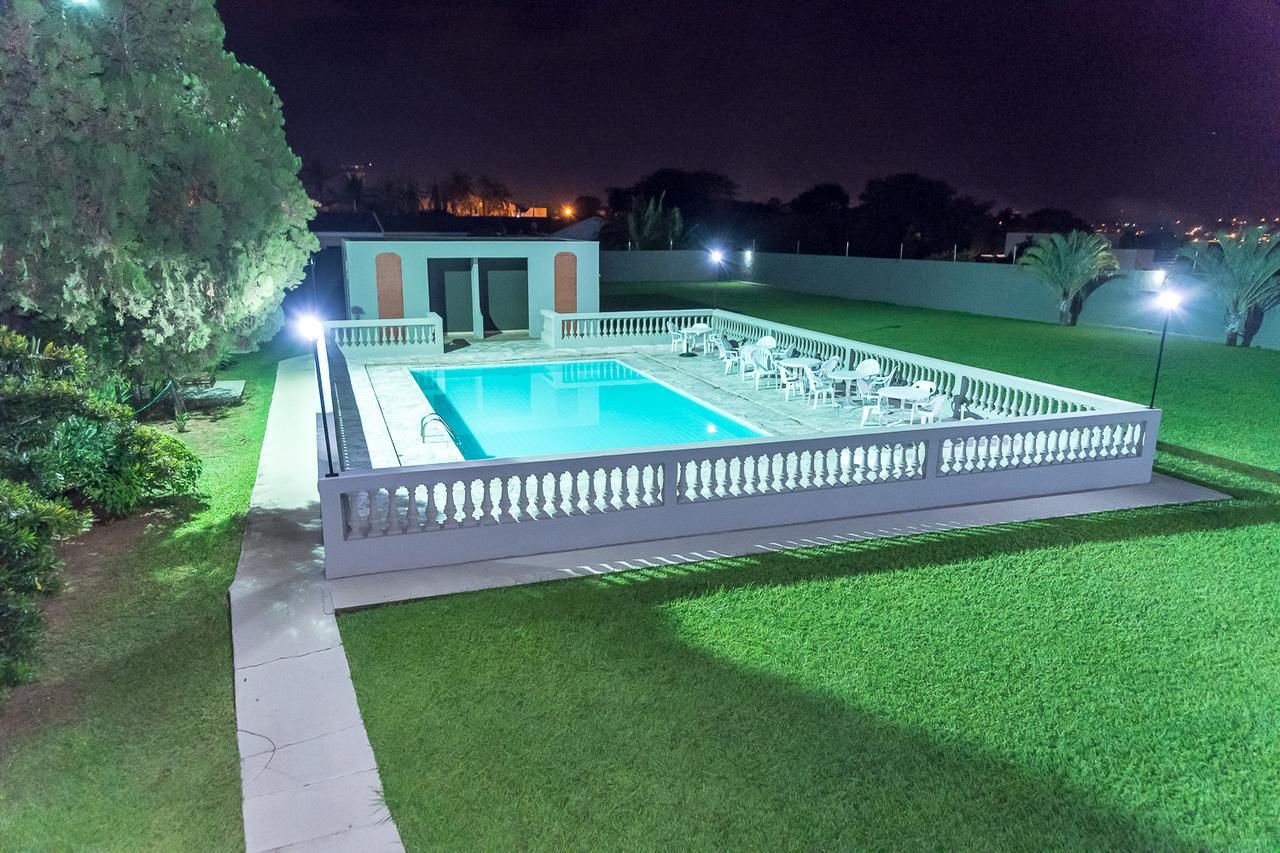 קטנדובה Reisper Palace Hotel מראה חיצוני תמונה