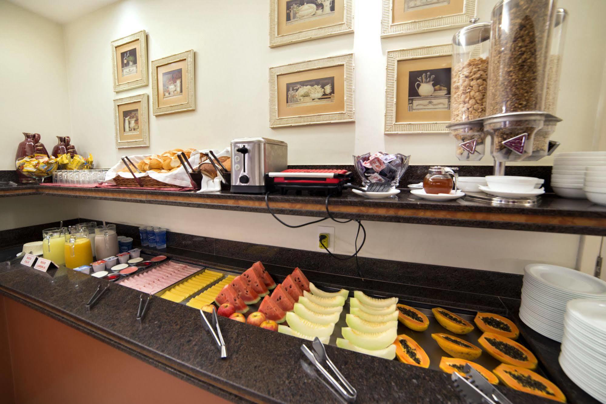 קטנדובה Reisper Palace Hotel מראה חיצוני תמונה