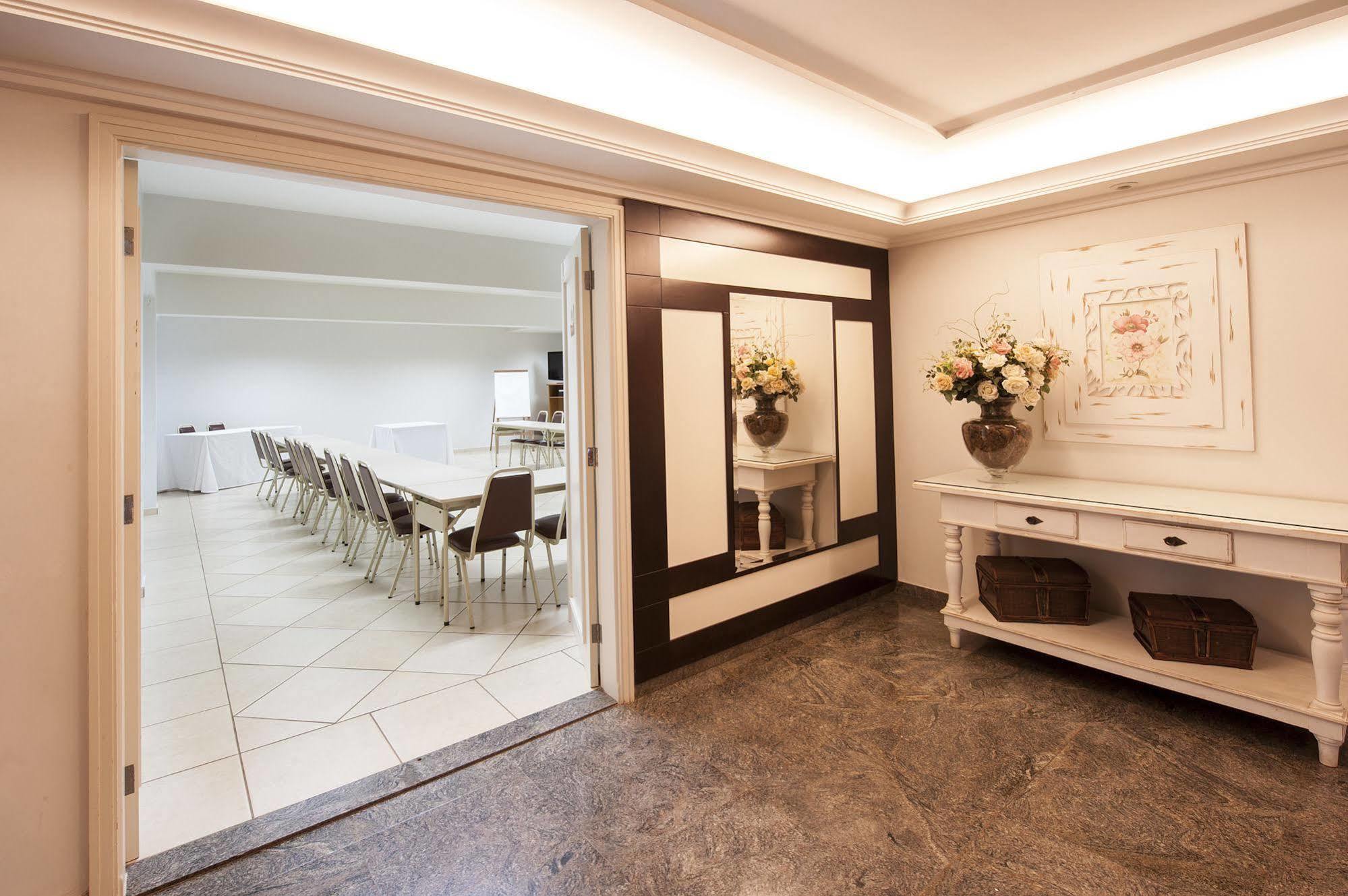 קטנדובה Reisper Palace Hotel מראה חיצוני תמונה
