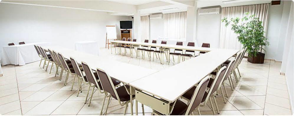 קטנדובה Reisper Palace Hotel מראה חיצוני תמונה